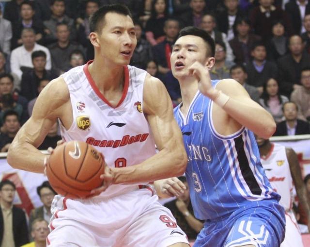 球探报告：新萨利巴还是迷你科纳特？详解枪手目标中卫雅凯（球探解读：萨利巴2.0还是小科纳特？深度剖析阿森纳目标中卫雅凯）