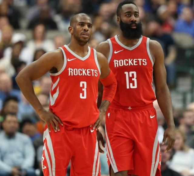 欧冠积分榜分析：小组晋级形势紧张,（欧冠积分榜解读：各组出线形势白热化）