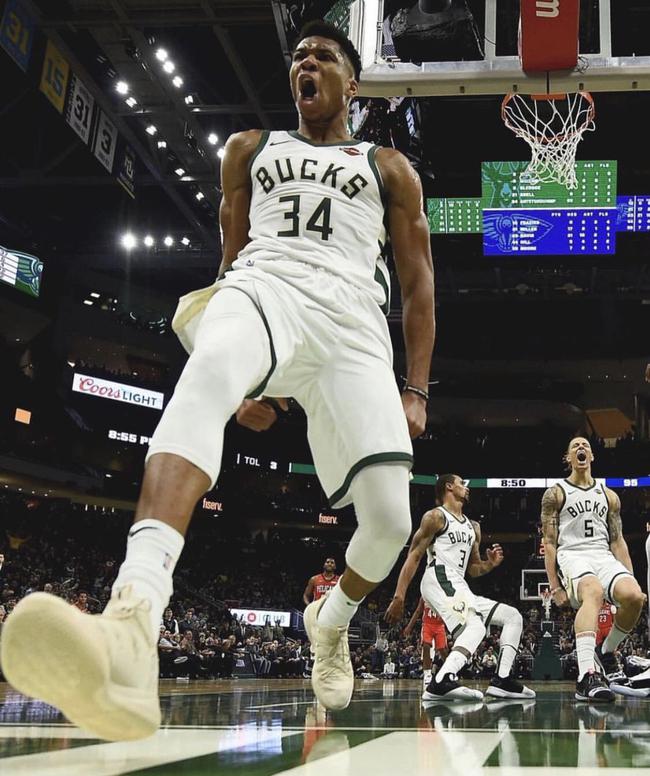 梅里诺玩二选一：佩德里＞维蒂尼亚、厄德高、罗德里（梅里诺：首选佩德里，压过维蒂尼亚、厄德高与罗德里）