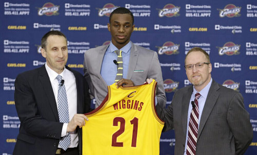 国米2-0拉齐奥全队评分：博尼8分，劳塔罗、齐沃7.5分（国米2-0击退拉齐奥全队评分：博尼8分，劳塔罗与齐沃各7.5分）